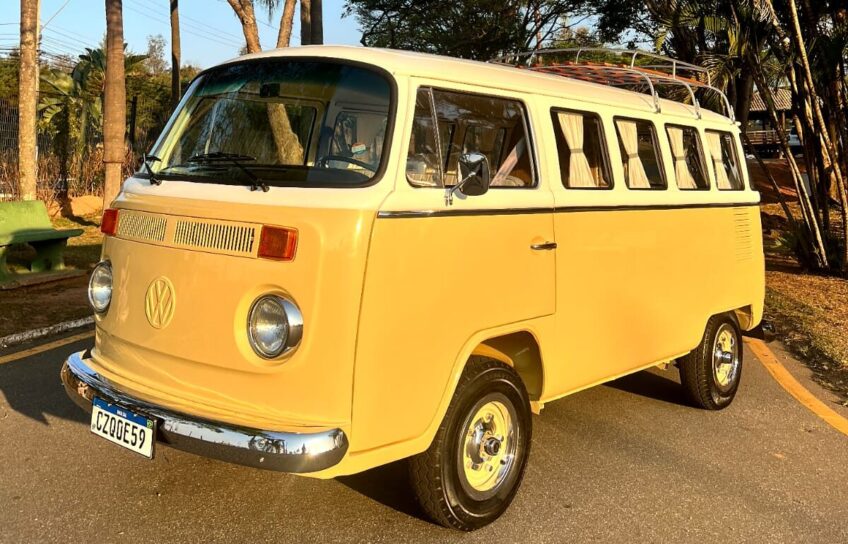 Volkswagen Kombi Bus T2 Camper – Ready to ship – REF C874